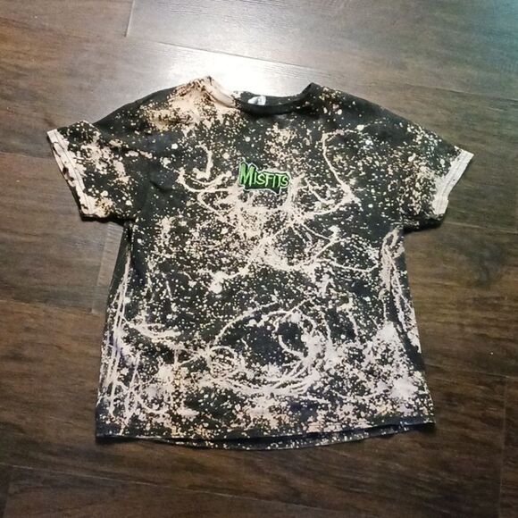 Tiny bleached tee with Misifits patch - Picture 1 of 6